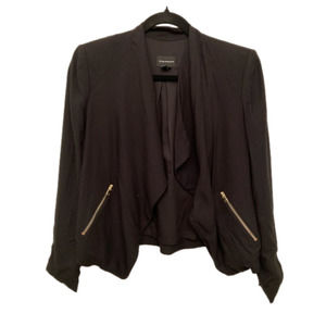𝅺club Monaco cropped black jacket.